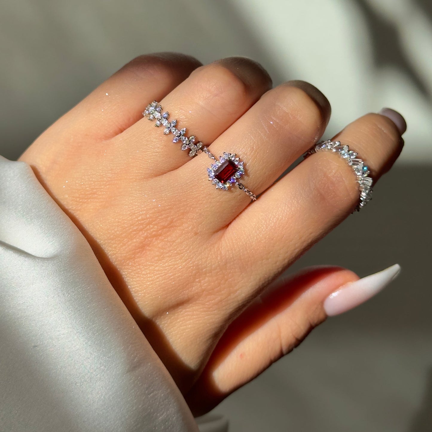 Red Vintage Aura Chain Ring | 925 Pure Silver