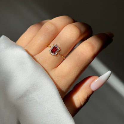 Red Vintage Aura Chain Ring | 925 Pure Silver