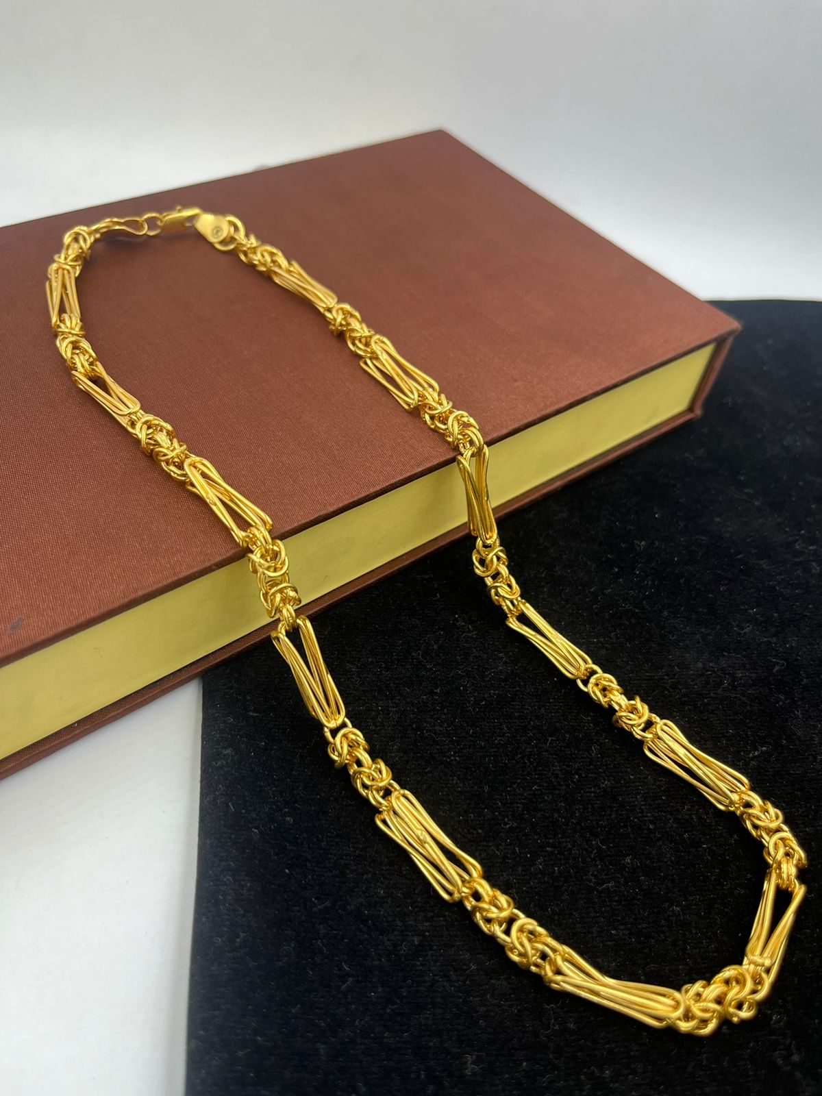 Royal Hollow Men's Chain | 22 Kt Gold Chain