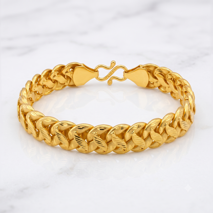 Pokal Bracelet Men | 22 Kt Gold Plated